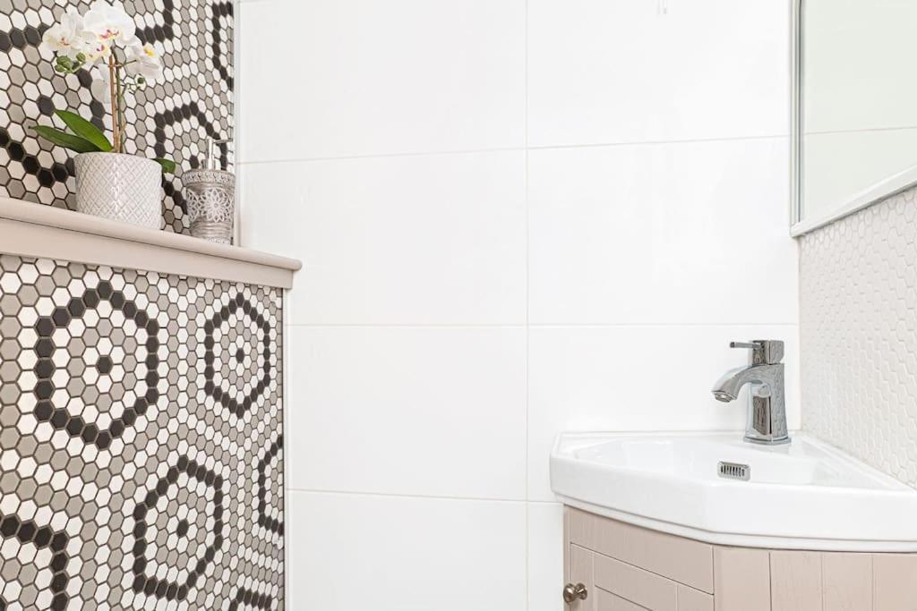 Newly Refurbished 2-Bedroom Flat In Notting Hill Лондон Екстер'єр фото